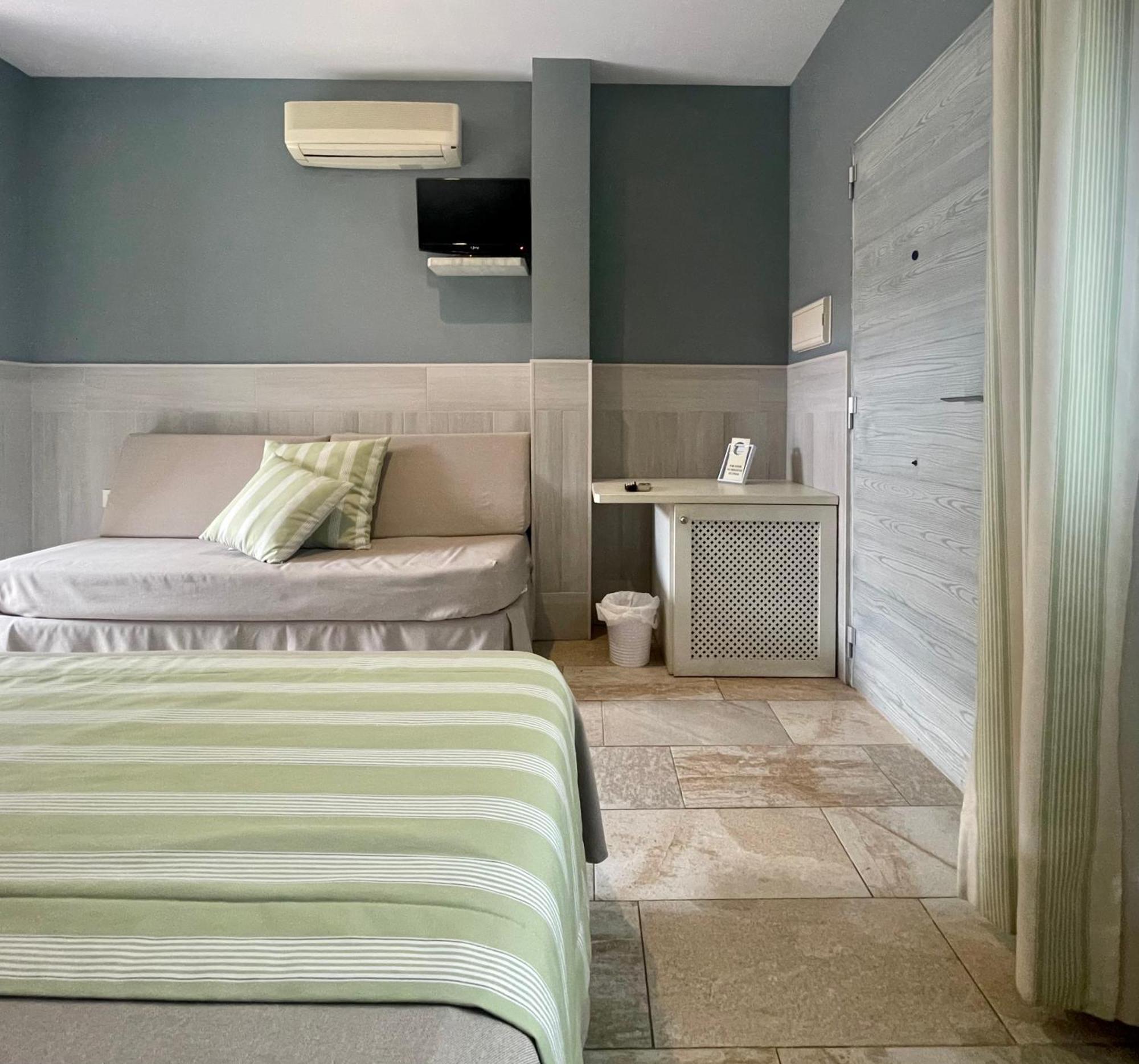 Hostal Noli Chiclana de la Frontera Dış mekan fotoğraf