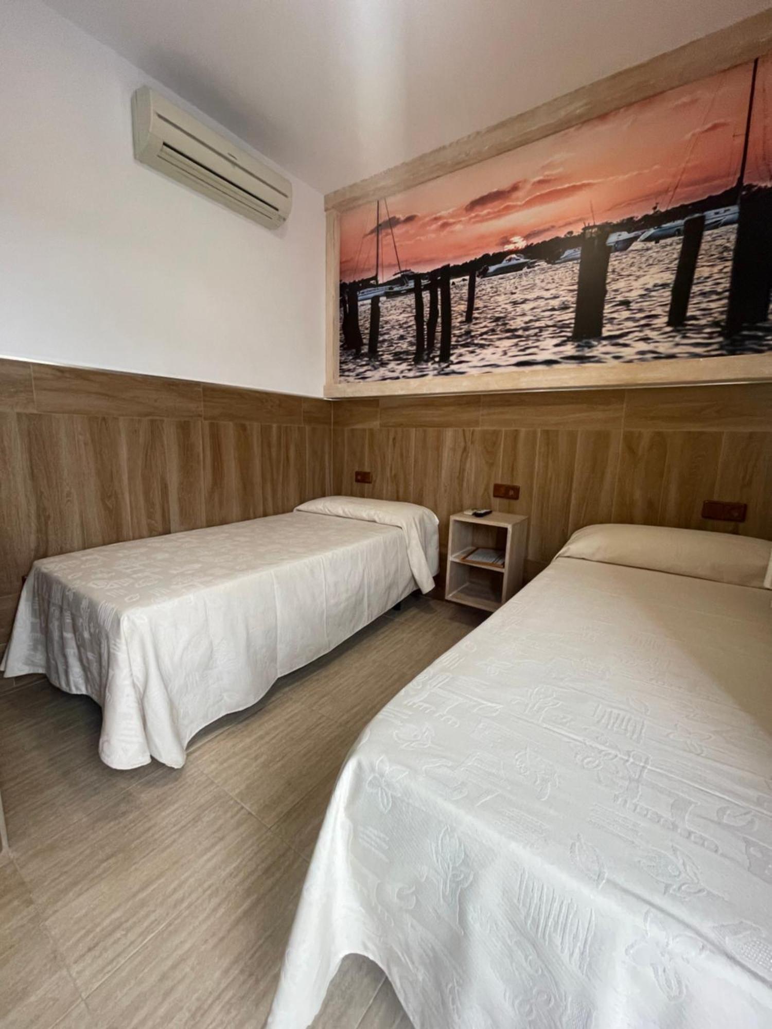 Hostal Noli Chiclana de la Frontera Dış mekan fotoğraf