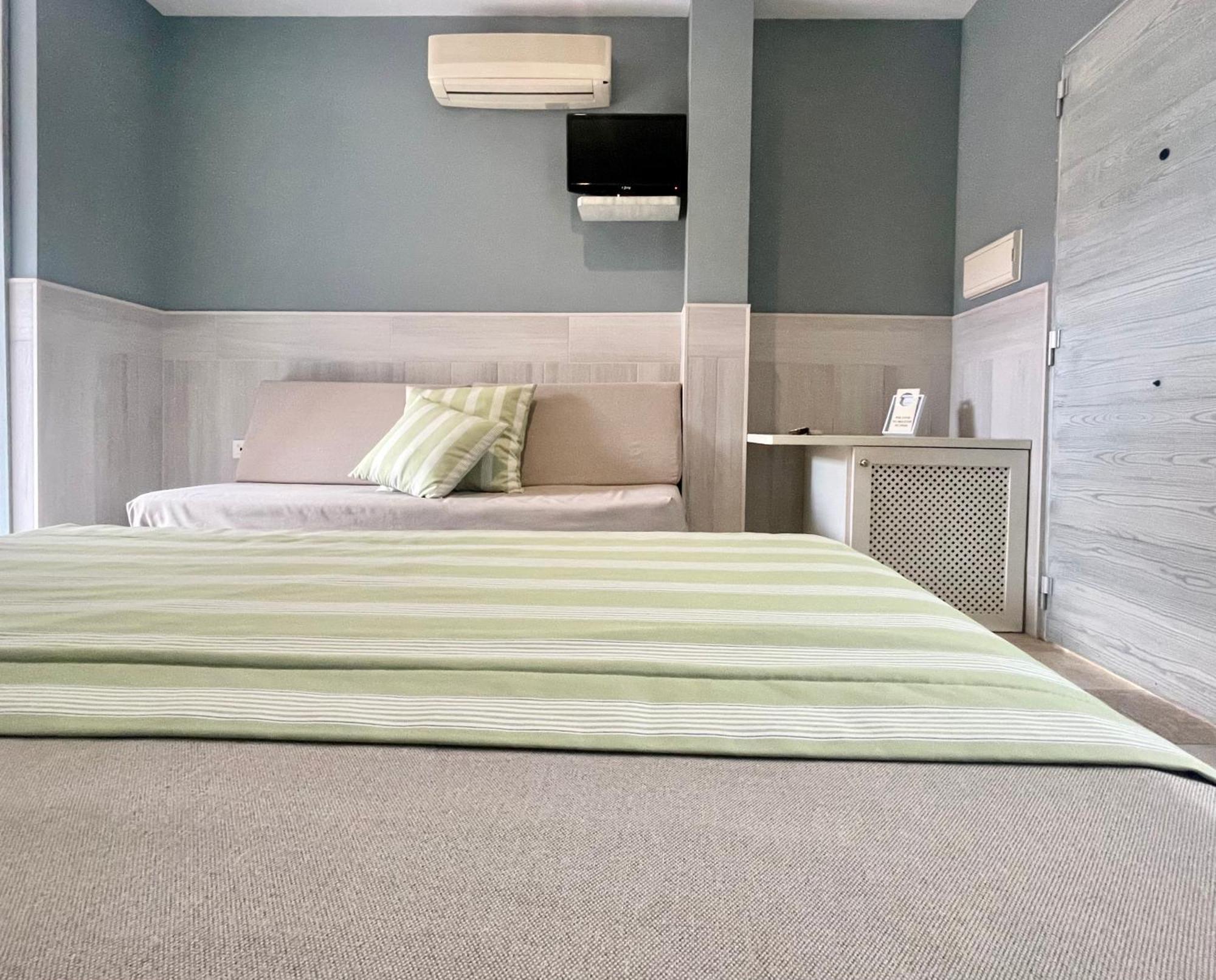 Hostal Noli Chiclana de la Frontera Dış mekan fotoğraf