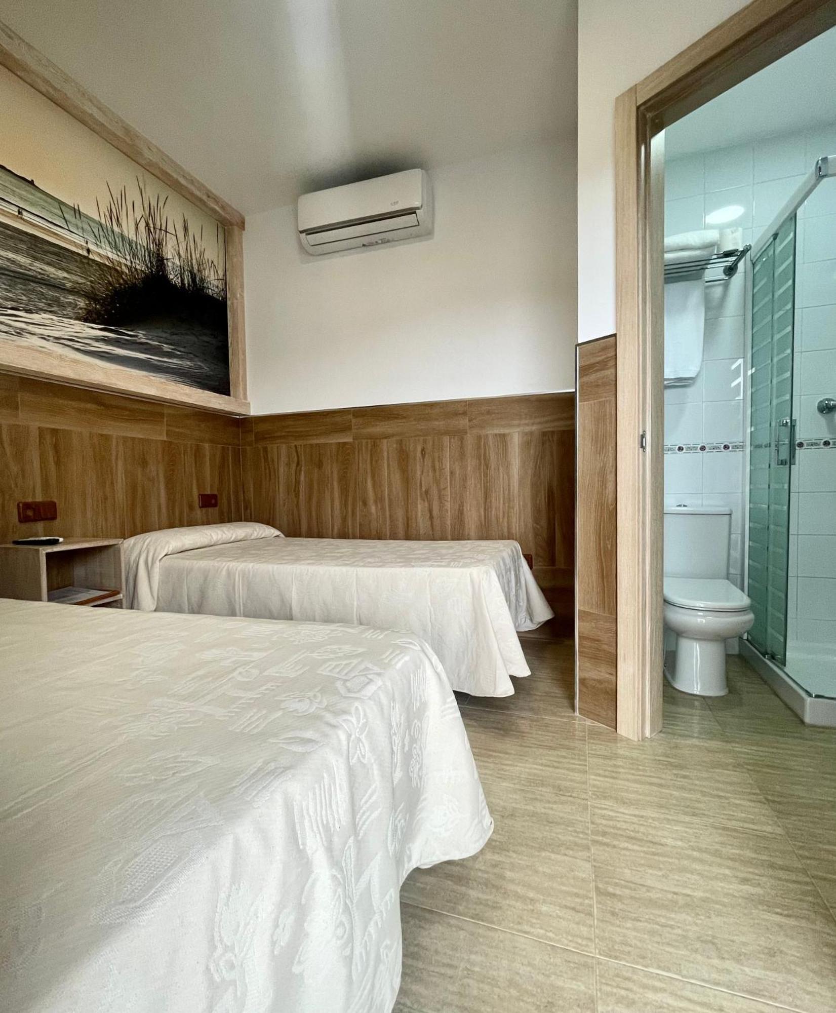 Hostal Noli Chiclana de la Frontera Dış mekan fotoğraf